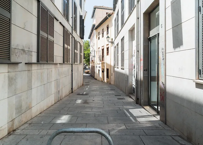 Tuguest Postigo I Catedral - Free Parking